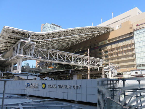 梅田・北新地から通いやすい立地(梅田・北新地 Tiám 1/f)